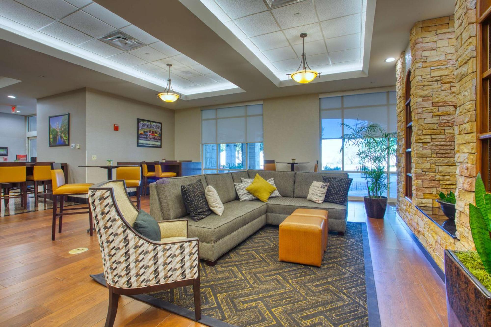 Hotel Drury Inn&suites Near La Cantera 3*